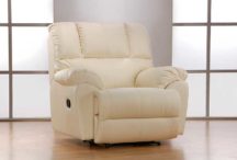 Recliner-amrchair